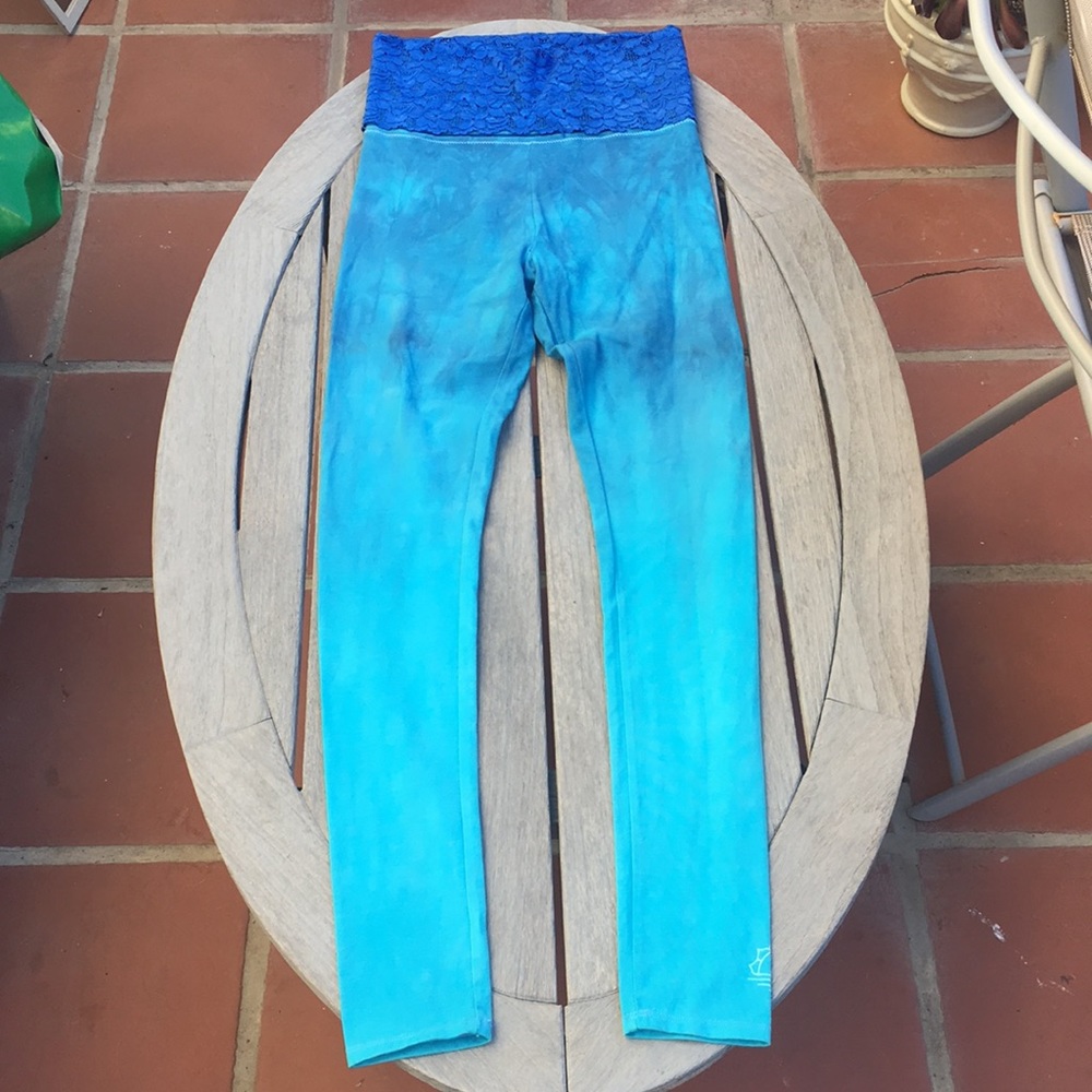 Purusha People lace blue tie dye leggings